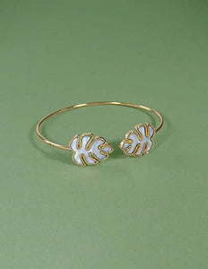 Mother Of Pearl Monstera Wired Cuff Bracelet: Silver