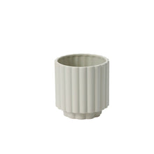 Load image into Gallery viewer, Pot: Carmen 5.5in x 6in
