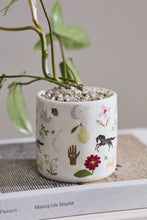 Load image into Gallery viewer, Pot: Lucky Icon 4.25”
