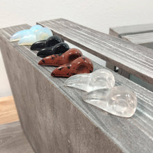 Load image into Gallery viewer, Gemstone Raven Skull Figurine Labradorite
